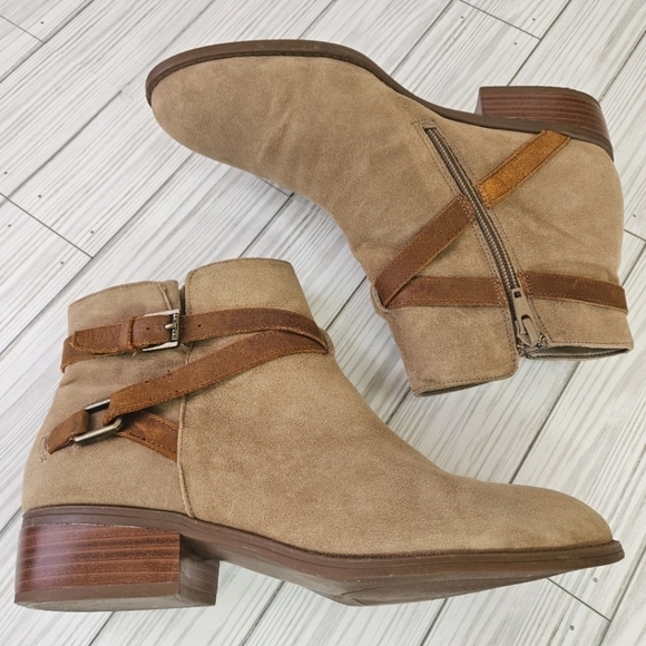 Lauren Ralph Lauren Mehira Suede and Leather Strap Ankle Boots in Sand Size 8 - Picture 5 of 10